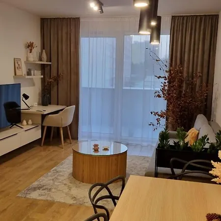 M&m2 Near Center With Free Parking - Ac Apartment