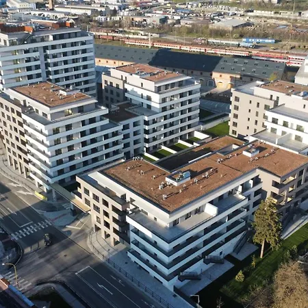 M&m2 Near Center - Free Garage Parking - Ac Košice