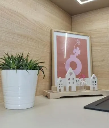 M&m2 Near Center With Free Parking - Ac Апартаменты *