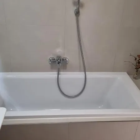 M&m2 Near Center With Free Parking - Ac Apartment Kosice