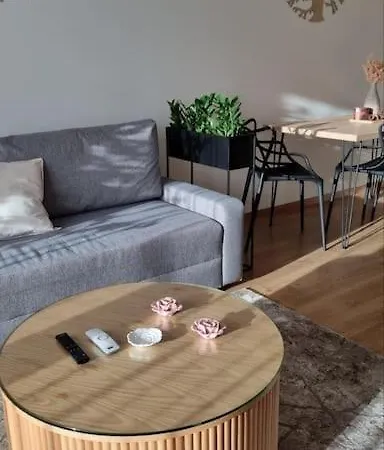M&m2 Near Center With Free Parking - Ac Apartment *
