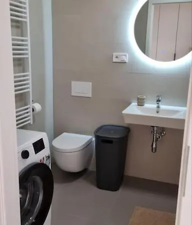 M&m2 Near Center With Free Parking - Ac