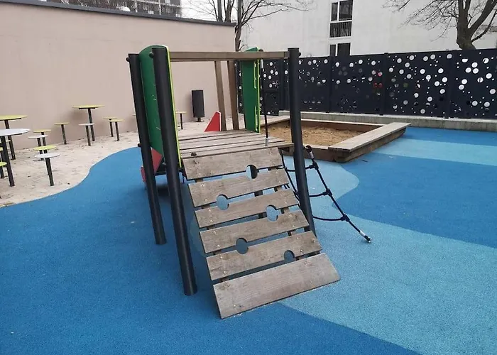 M&m2 Near Center With Free Parking - Ac Apartman *