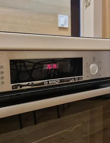 M&m2 Near Center With Free Parking - Ac Apartman